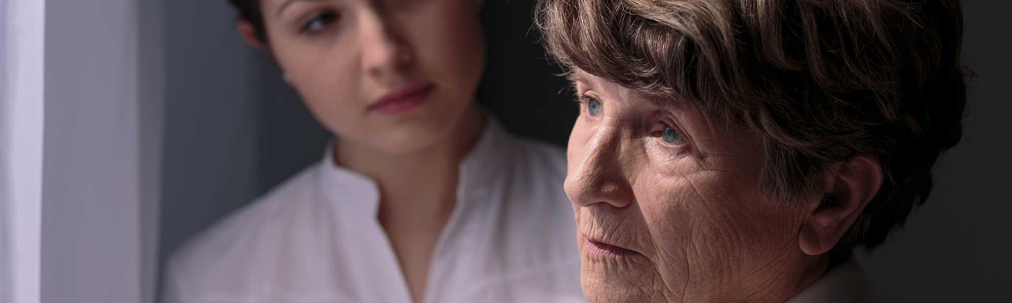 Maladie d'Alzheimer : quel rôle dans la perte d’autonomie ?